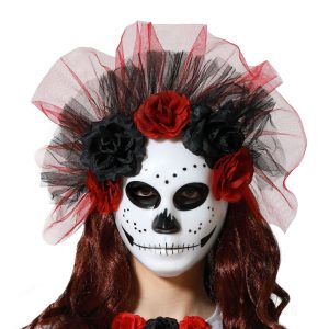 Maque de squelette avec fleurs