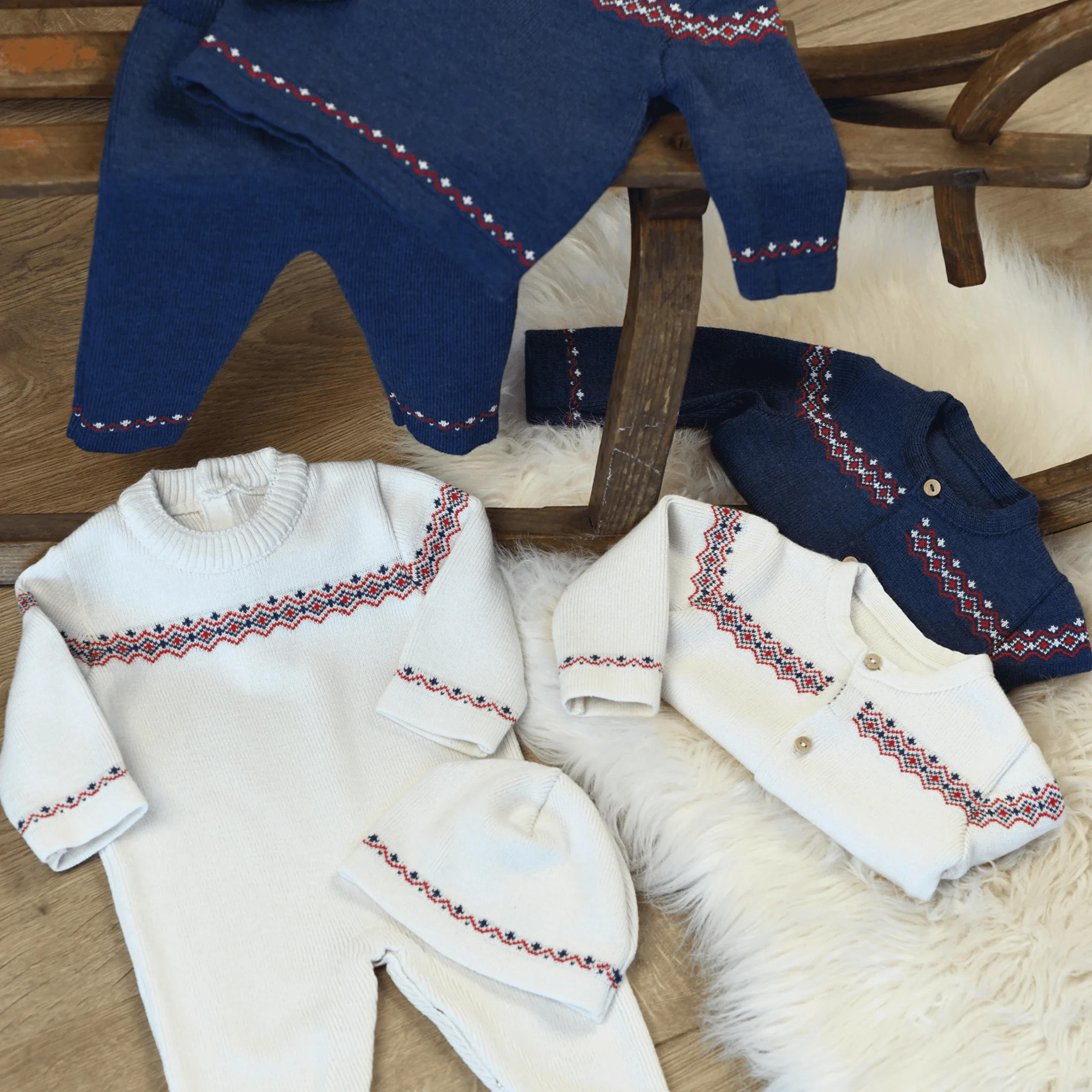 BRENT | Baby Navy Blue & Red Snowflakes Knitted Beanie Hat – Image 4