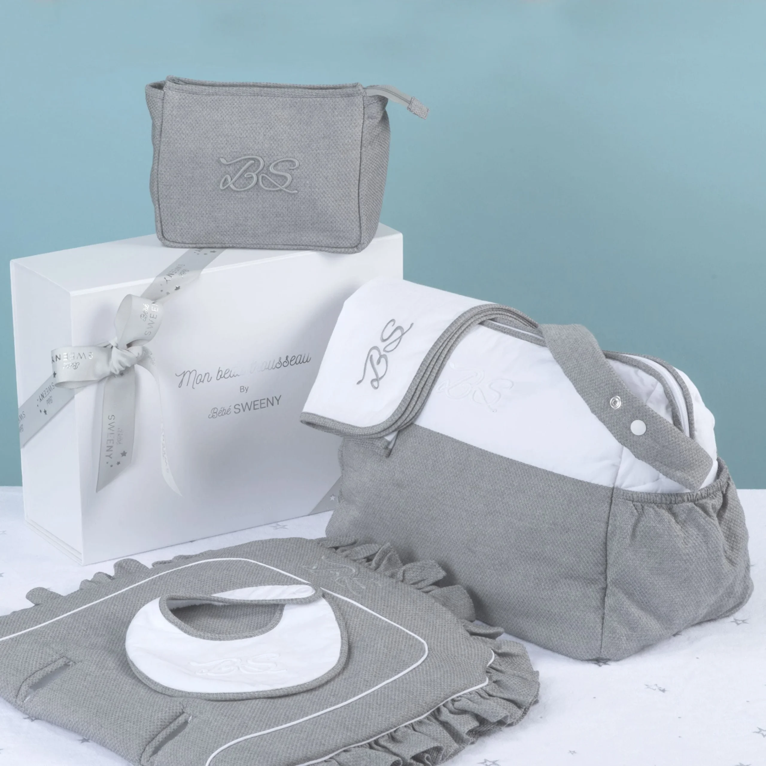 Bebe Sweeny Hampers | La Promenade Grey Ultimate Hamper (5) – Image 2