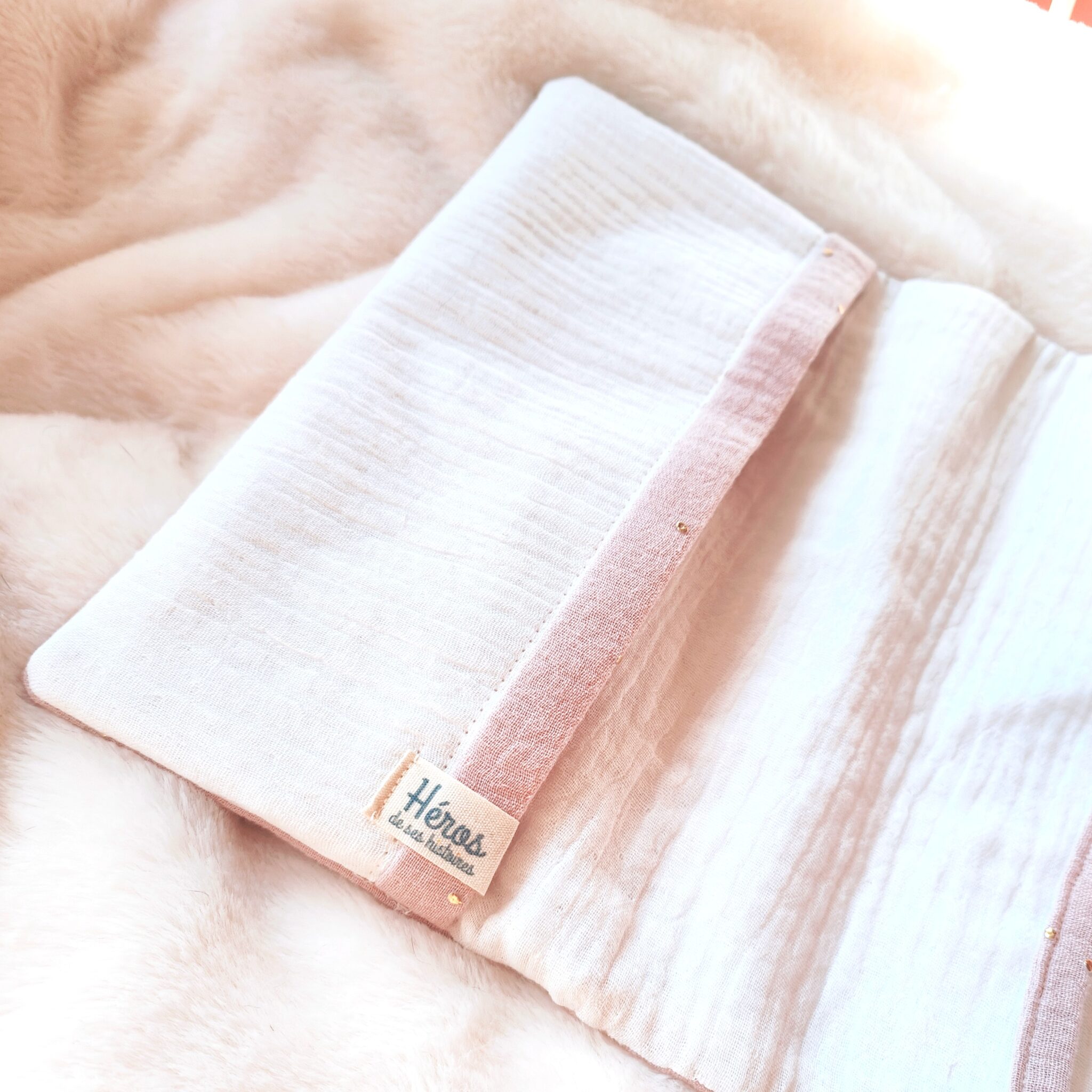 Protège Carnet de Santé Fille Gaze rose | A personnaliser – Image 7