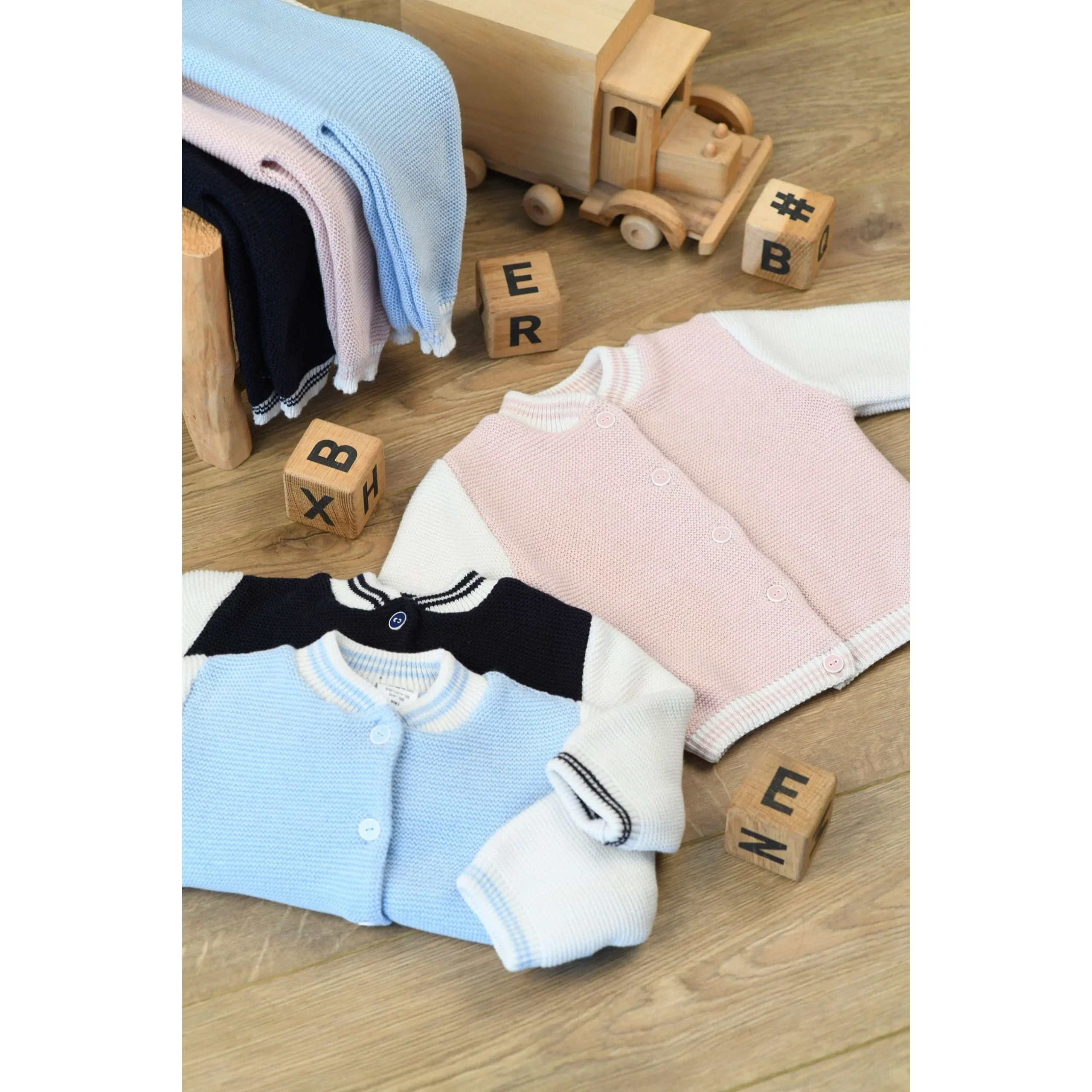 TED | Boys Blue & Ivory Knitted Trouser Set – Image 3